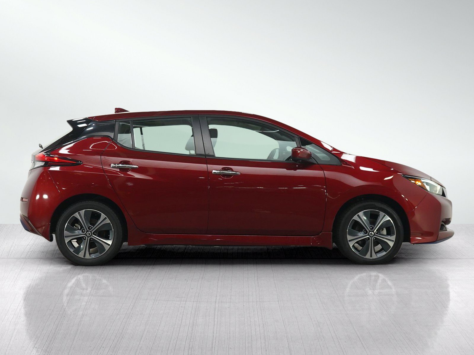 Used 2020 Nissan Leaf SV Plus w/ SV Plus Technology Package FWD image 6