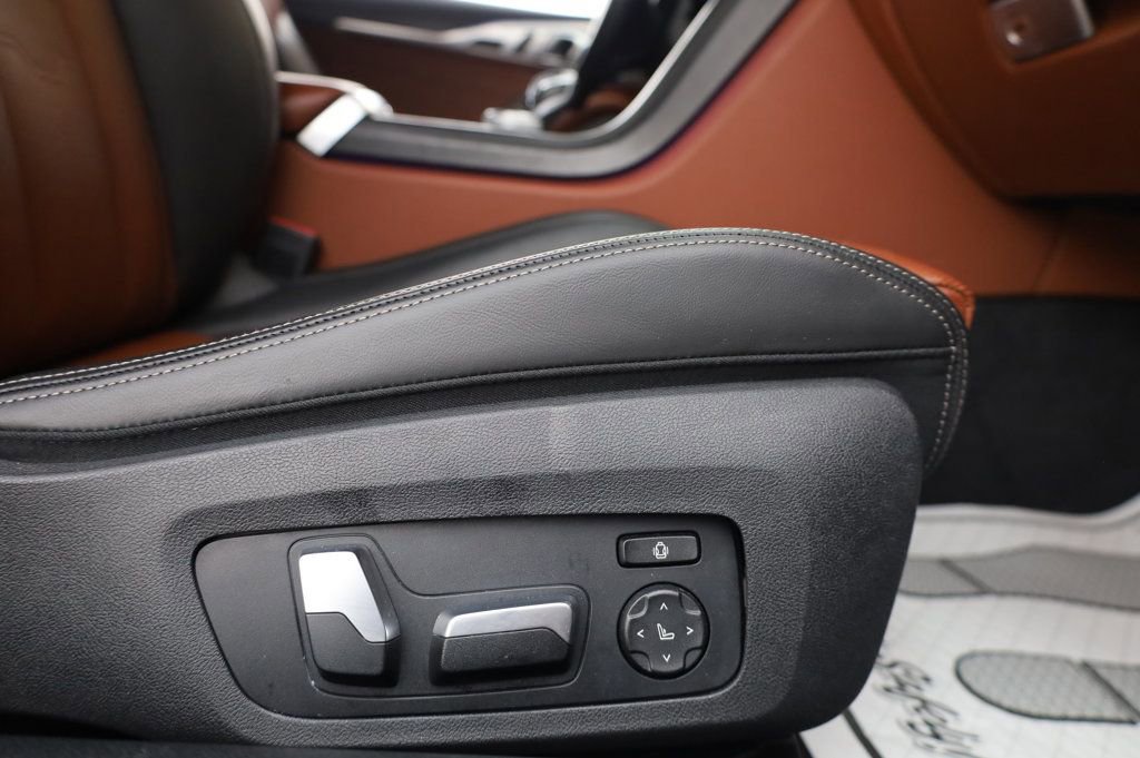 Used 2019 BMW M850i xDrive Convertible image 28