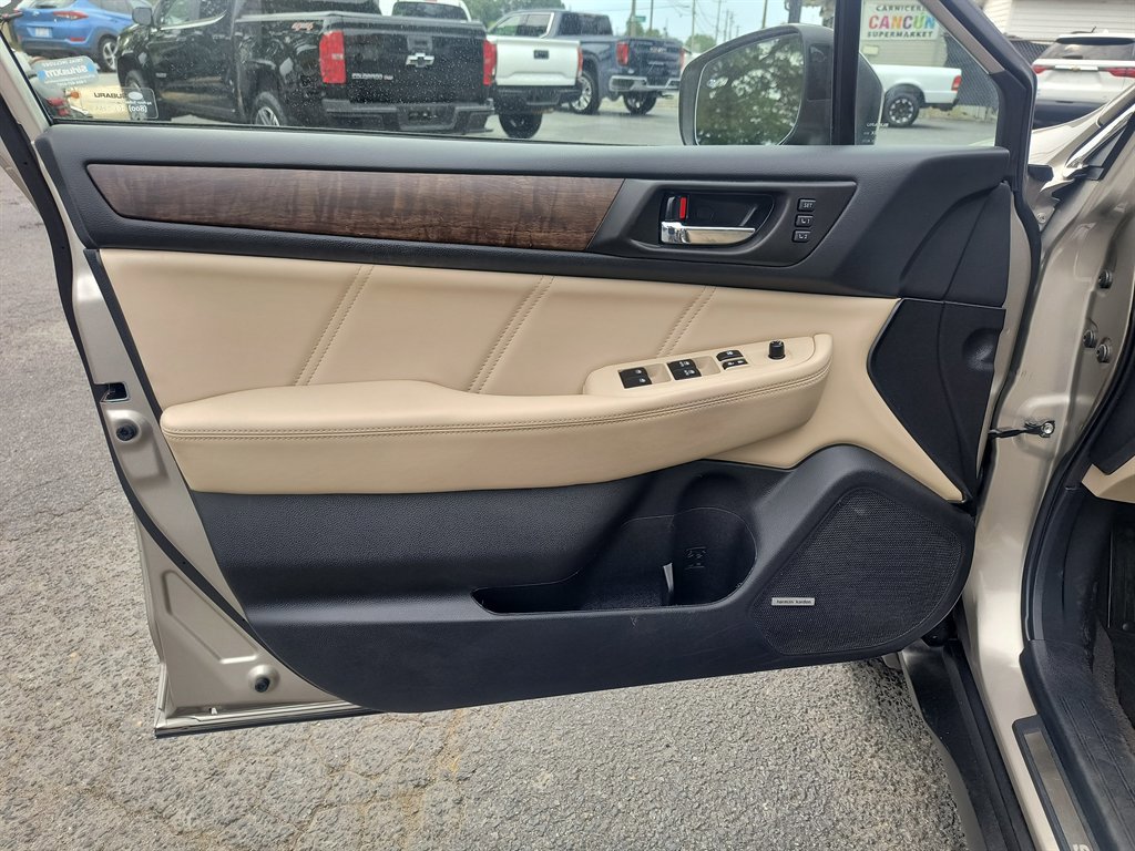 Used 2018 Subaru Outback 2.5i Limited AWD/4WD image 20