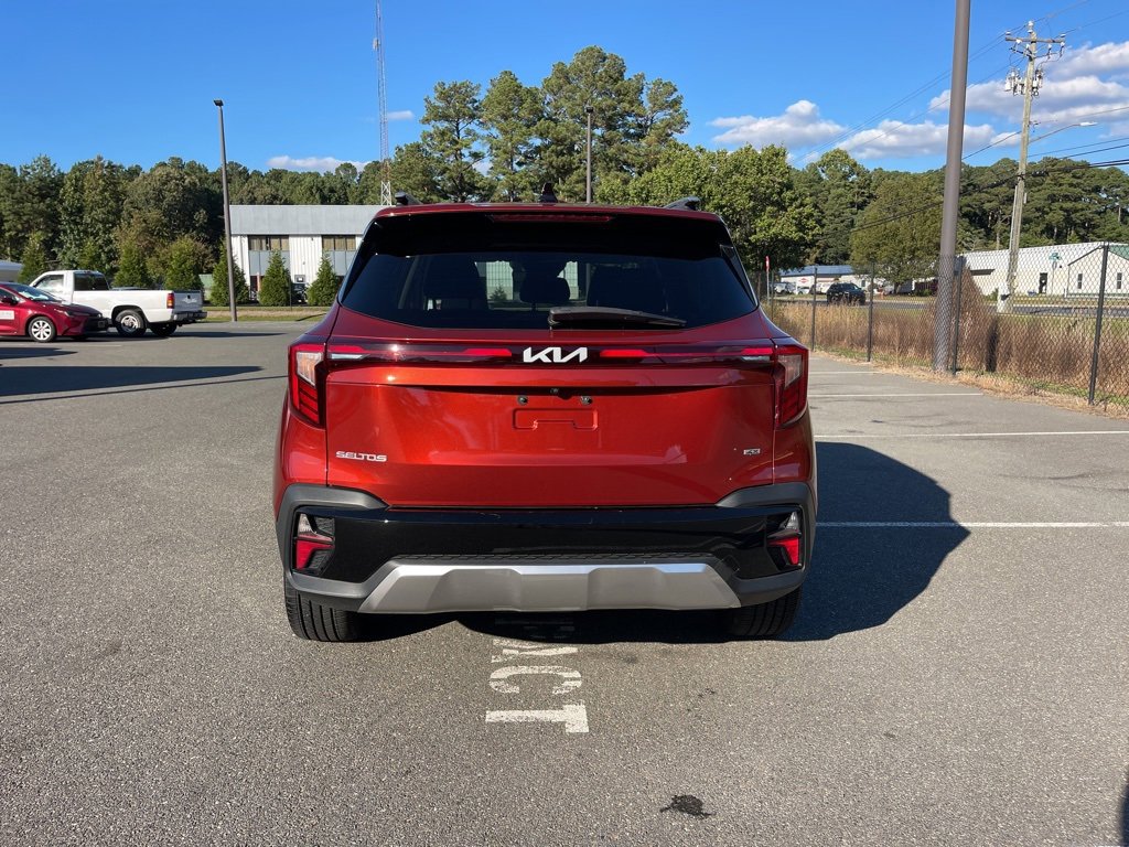 Certified 2024 Kia Seltos SX image 6