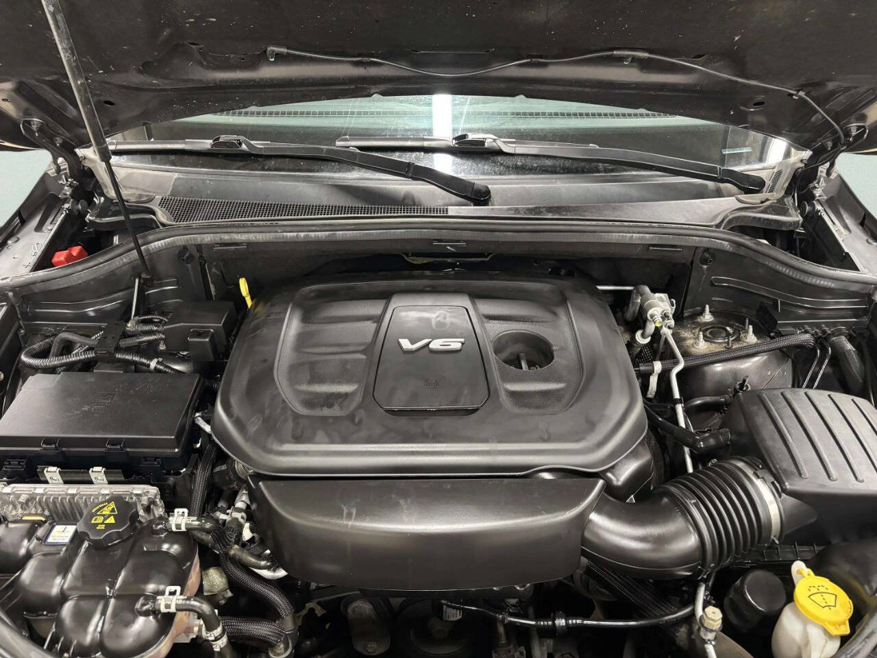 Used 2016 Jeep Grand Cherokee Limited AWD/4WD image 9