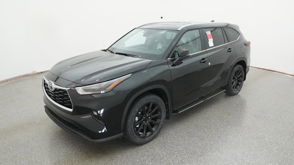 New 2026 Toyota Highlander XLE image 1