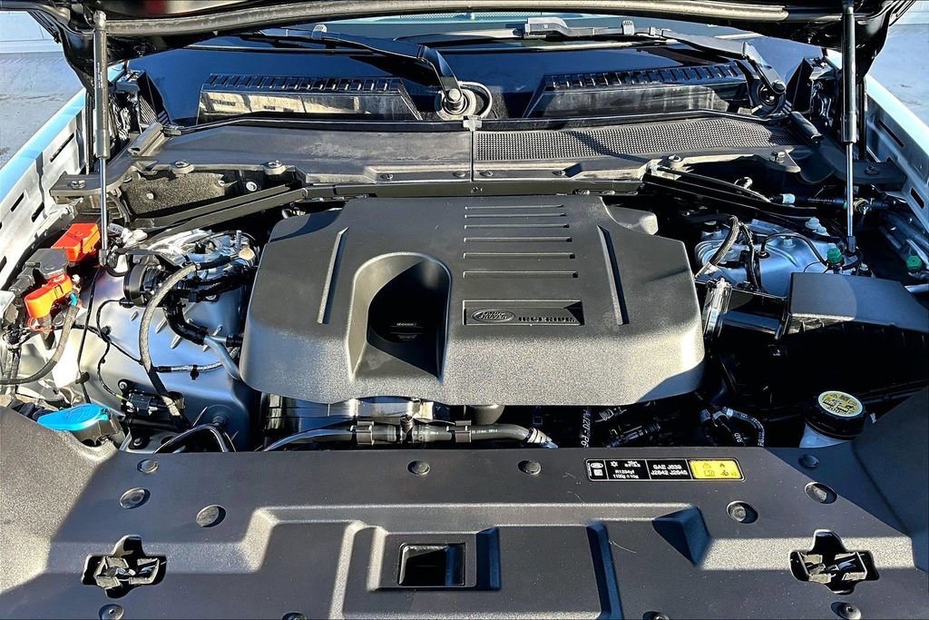 Certified 2024 Land Rover Defender 130 X image 29