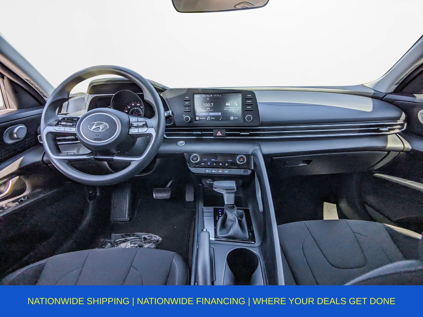 Used 2022 Hyundai Elantra SEL image 19