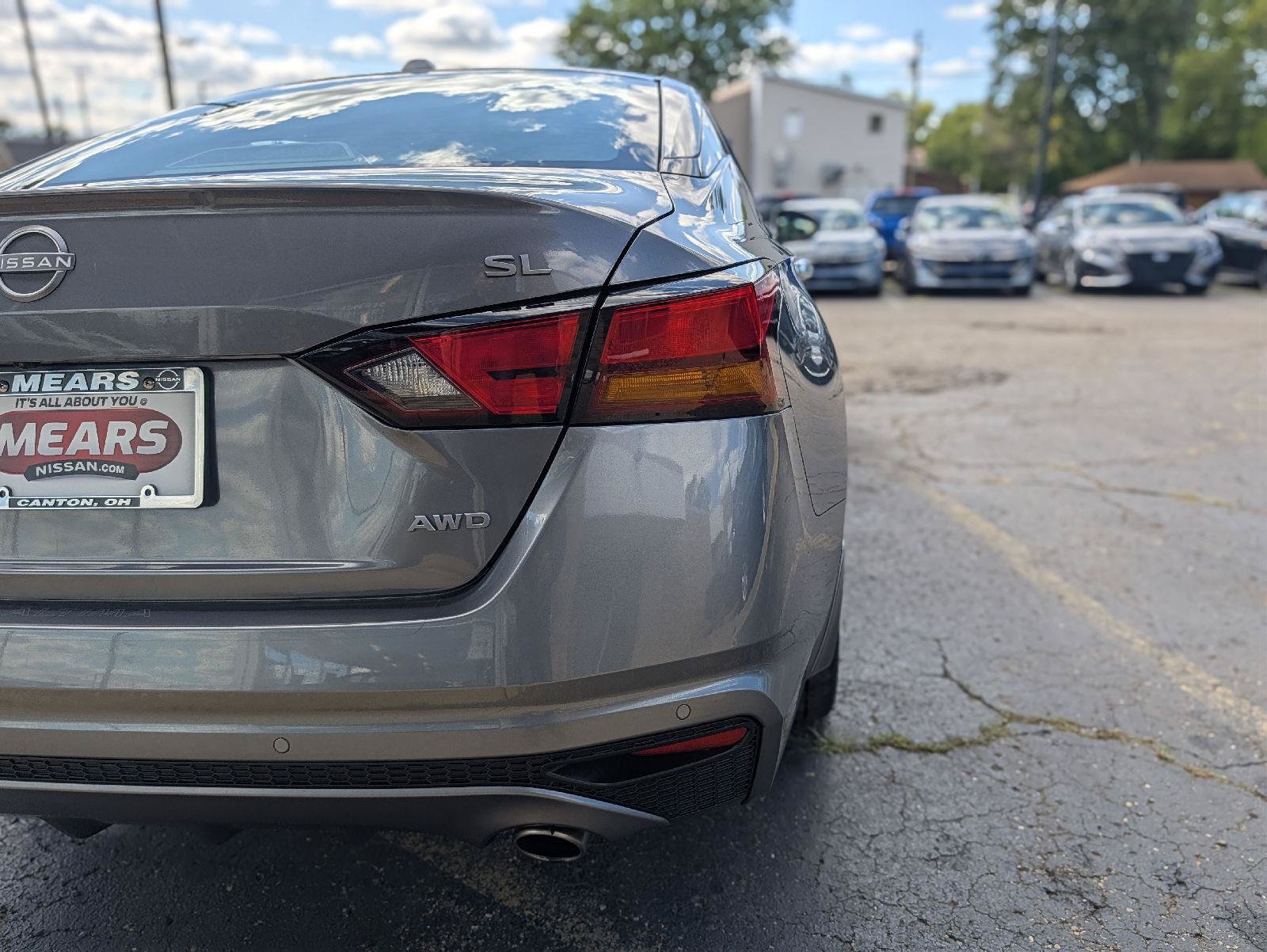 Used 2024 Nissan Altima 2.5 SL AWD/4WD image 13