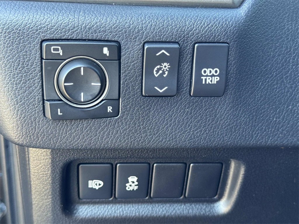 Used 2019 Lexus GX 460 image 29