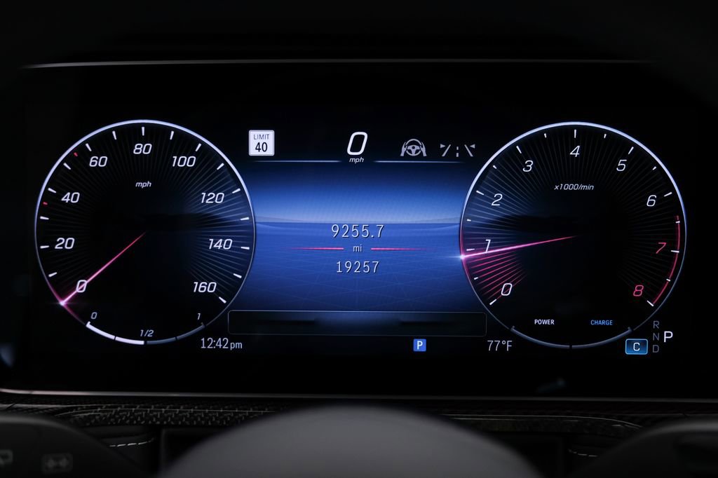 Used 2025 Mercedes-Benz G 550 image 25