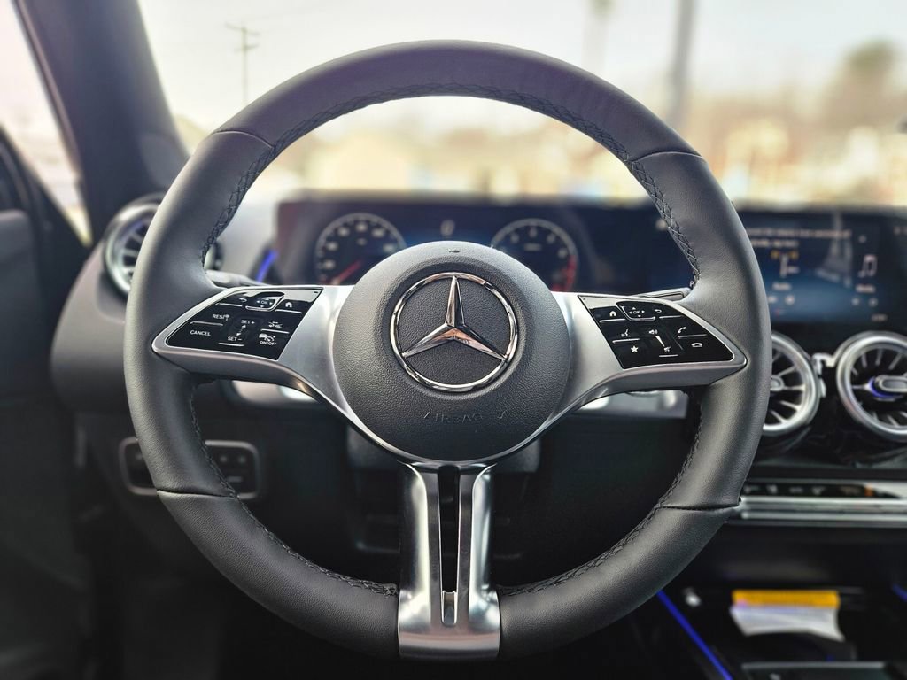 New 2026 Mercedes-Benz GLB 250 4MATIC image 26