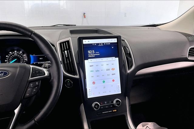 Used 2024 Ford Edge SEL w/ Convenience Package image 9