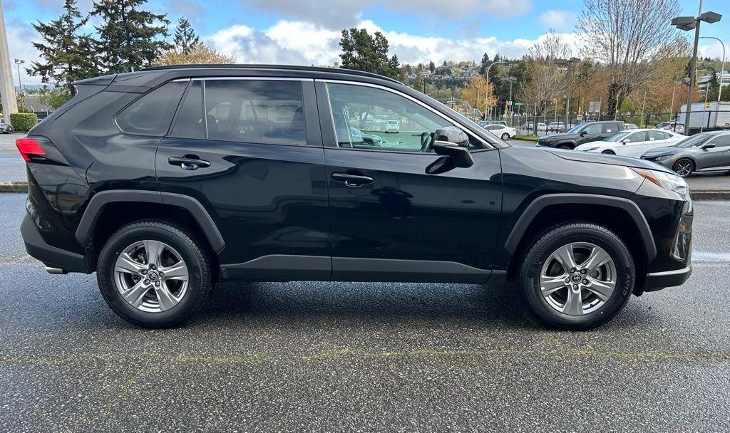 Certified 2024 Toyota RAV4 XLE w/ Convenience Package AWD/4WD image 4