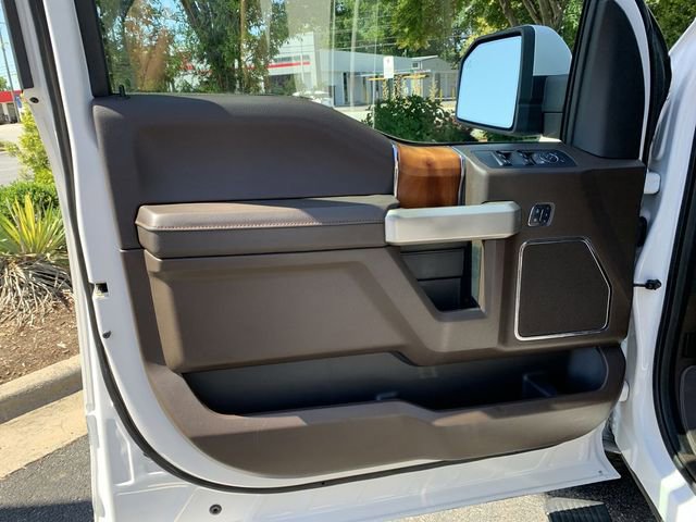 Used 2015 Ford F150 King Ranch w/ Equipment Group 601A Luxury AWD/4WD image 17