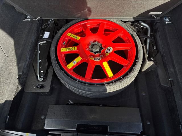 Used 2022 Porsche Macan image 36