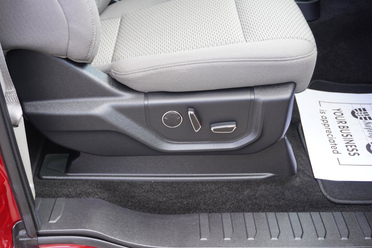 Used 2018 Ford F150 XLT w/ Equipment Group 302A Luxury image 19