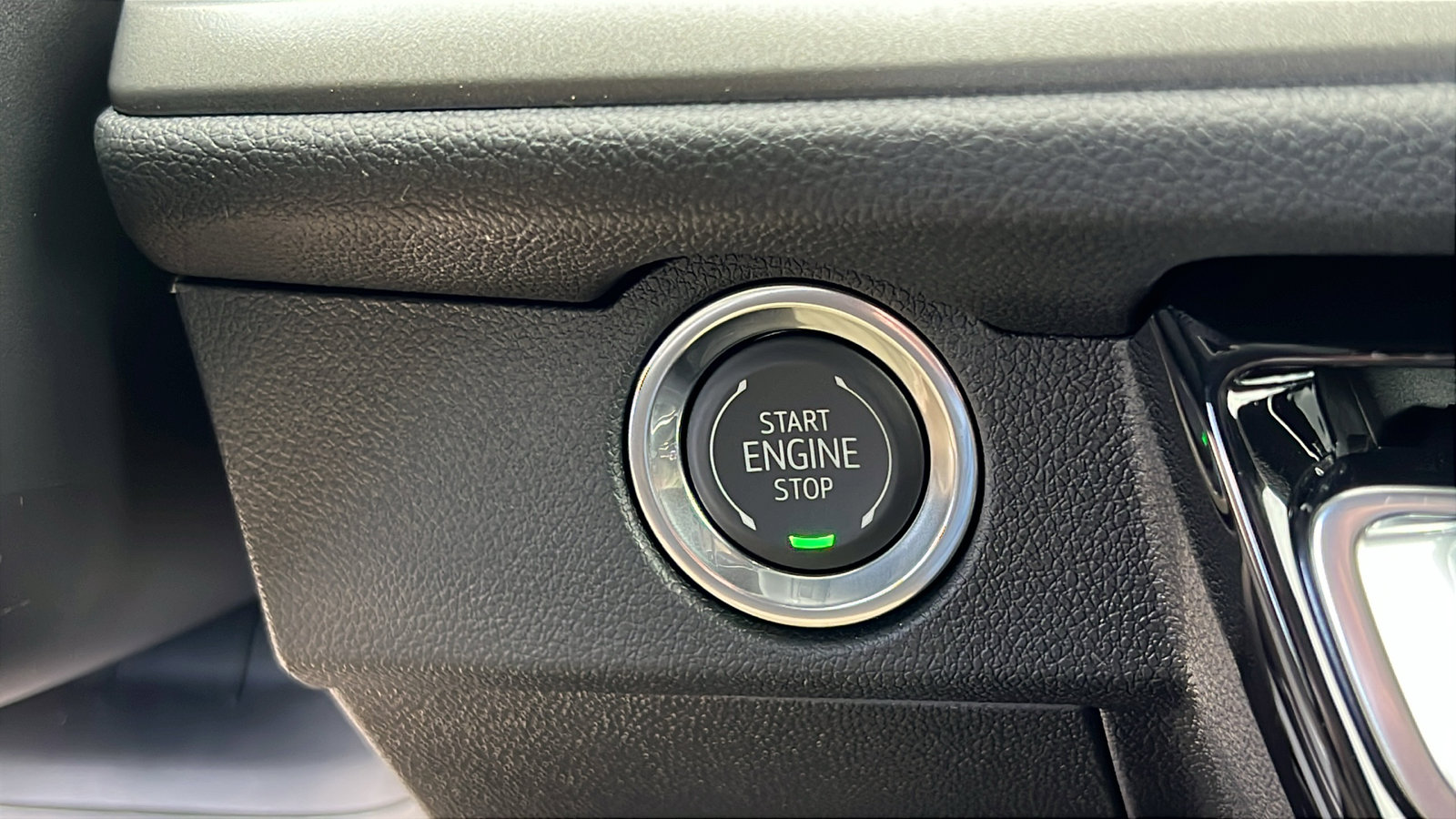 New 2026 Chevrolet Traverse LT w/ Midnight/Sport Edition image 28