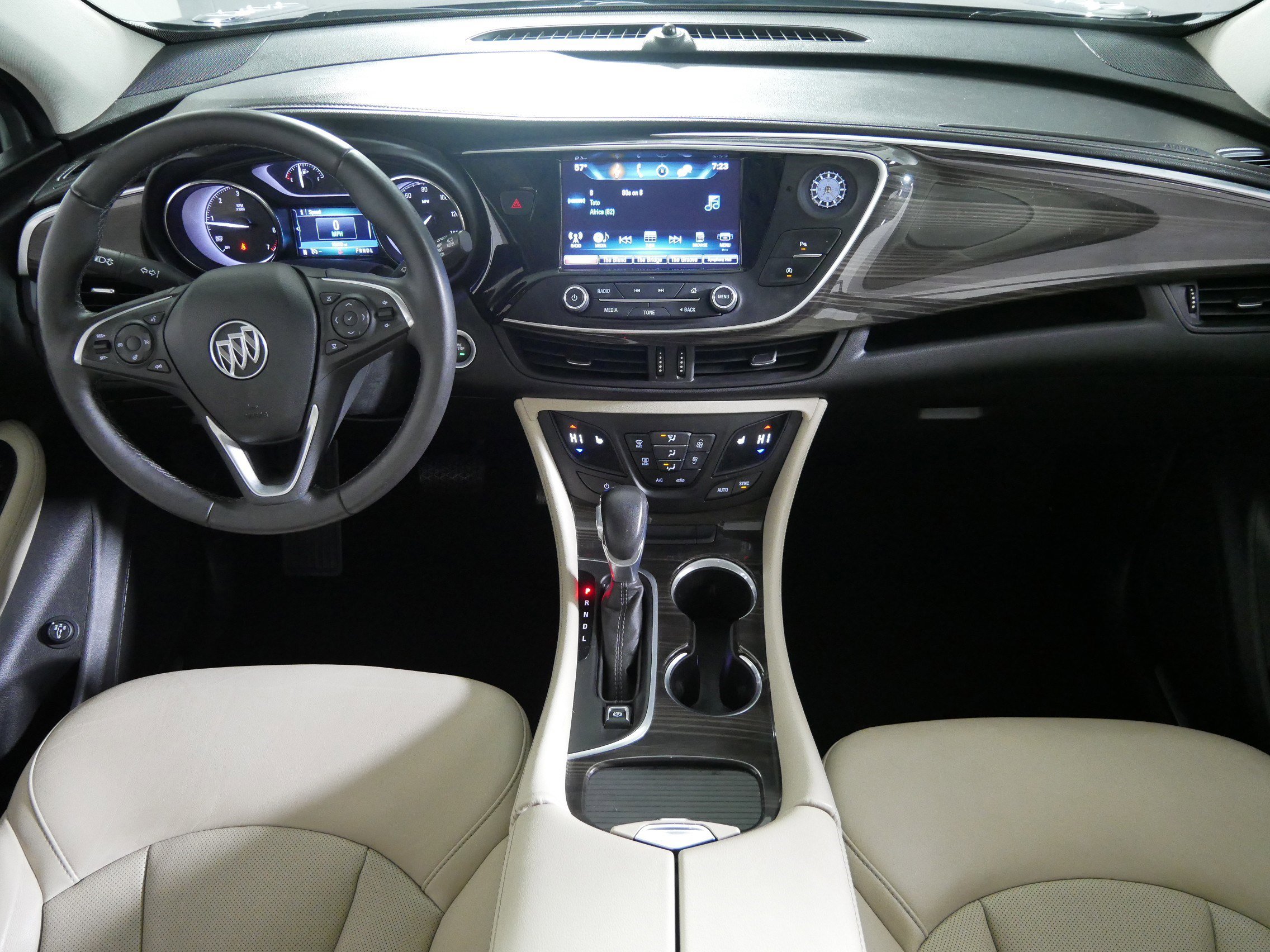 Used 2020 Buick Envision Essence image 10