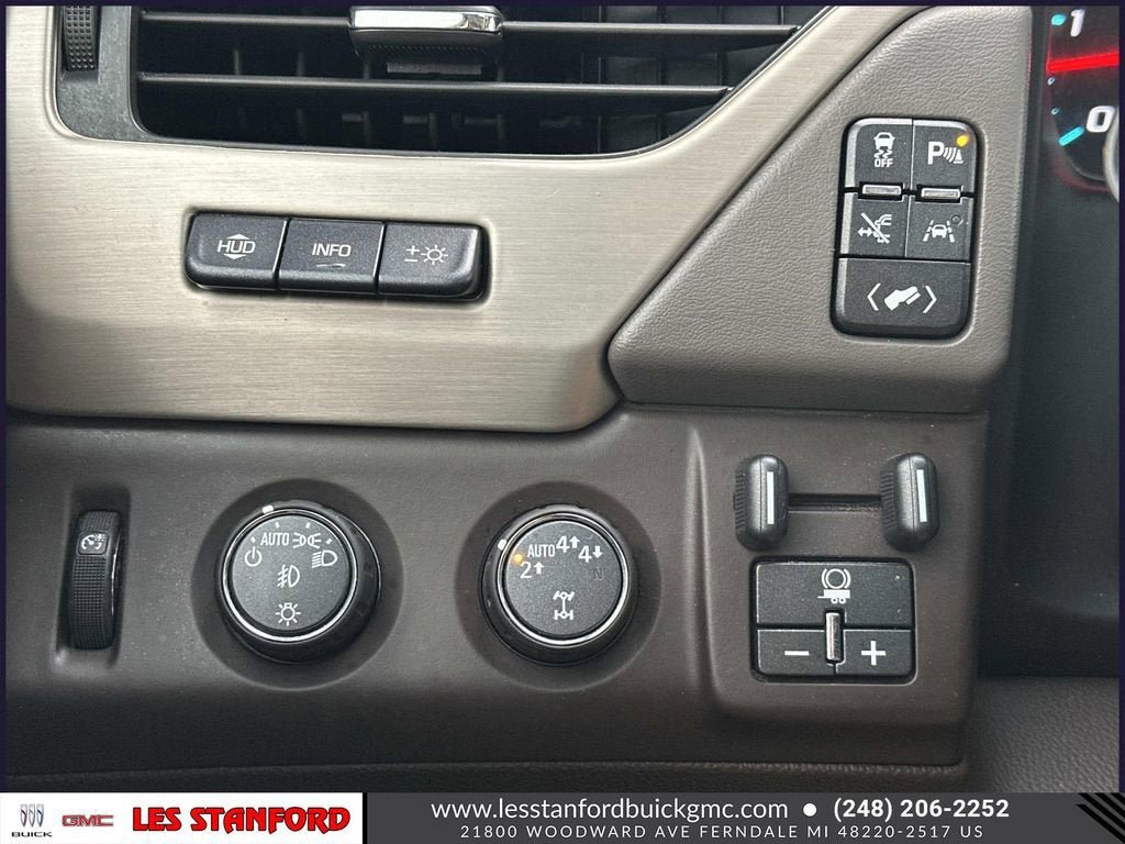 Used 2018 GMC Yukon Denali w/ Denali Ultimate Package AWD/4WD image 27
