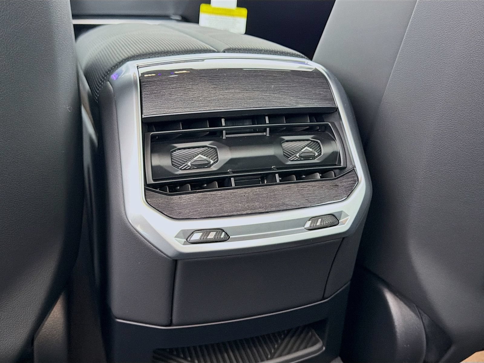 New 2026 BMW i7 xDrive60 AWD/4WD image 27