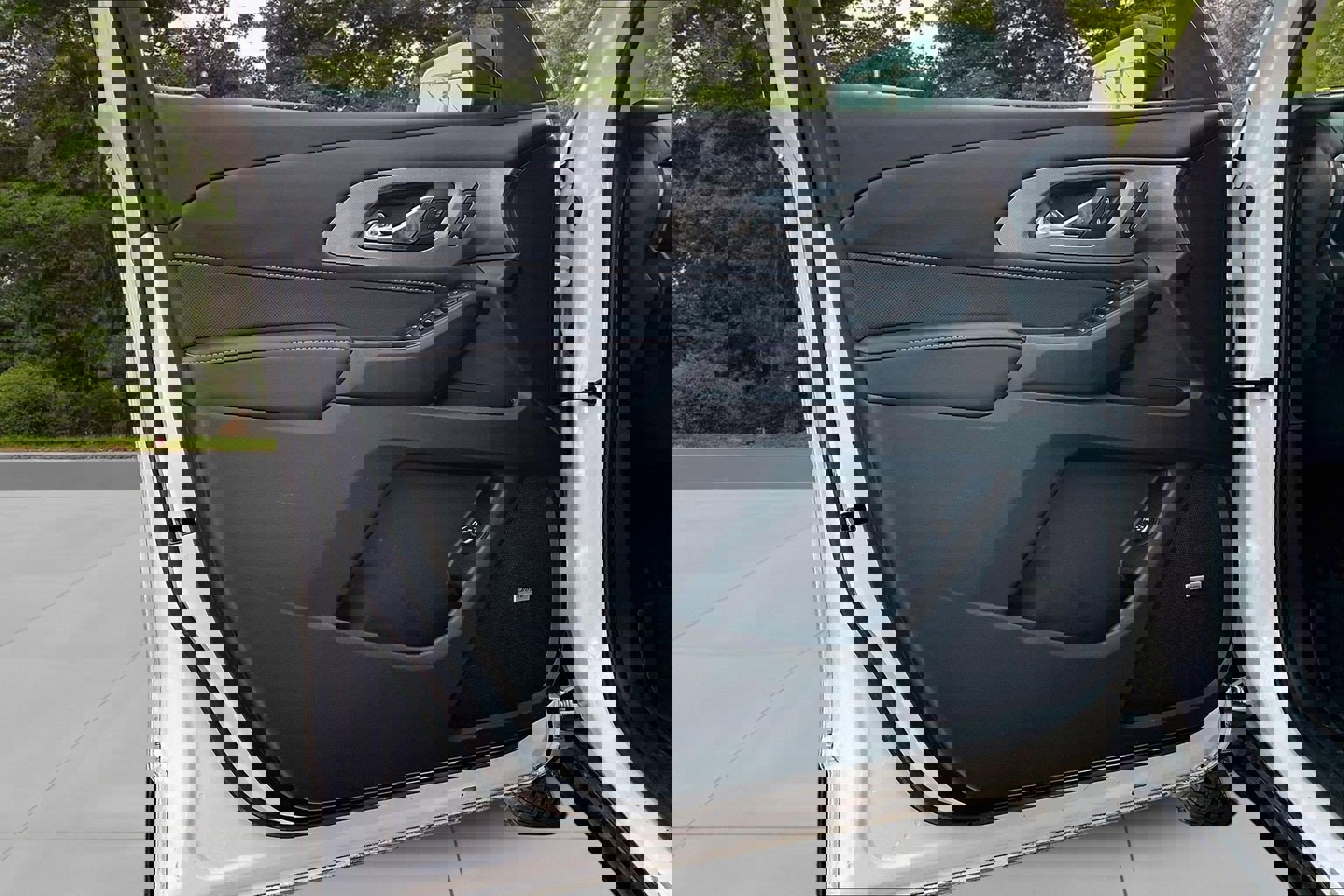 Used 2021 Chevrolet Traverse Premier w/ Redline Edition image 21