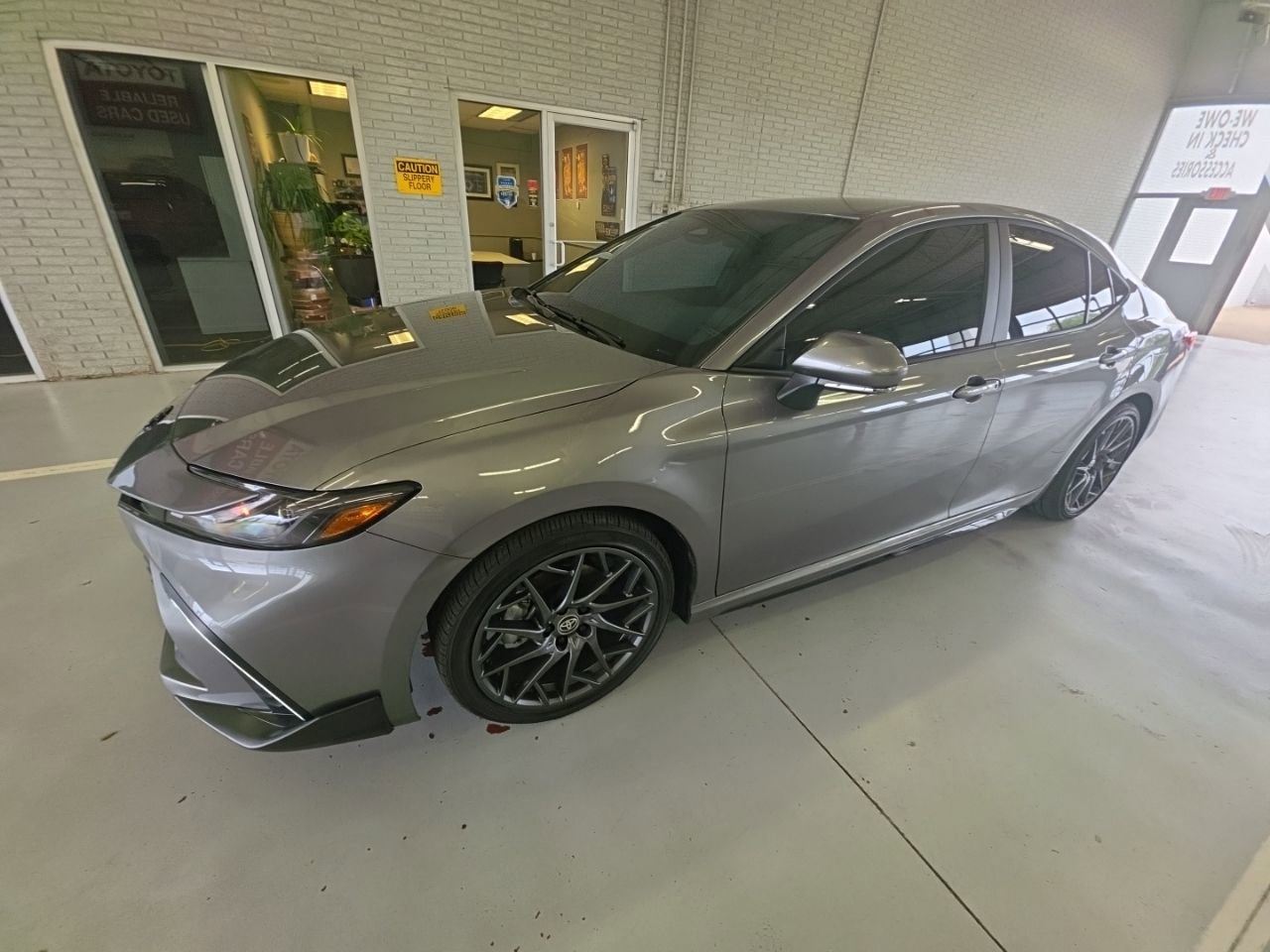 Used 2026 Toyota Camry SE w/ Multimedia Upgrade Package FWD image 1
