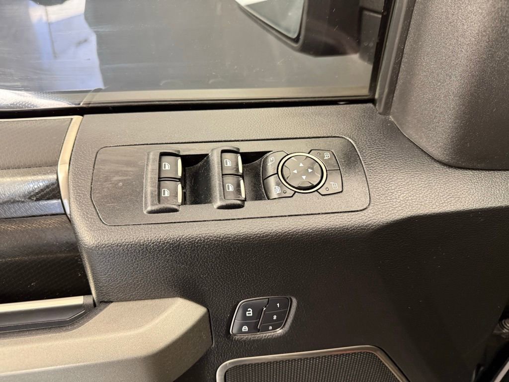 Used 2018 Ford F150 Raptor w/ Equipment Group 802A Luxury image 23