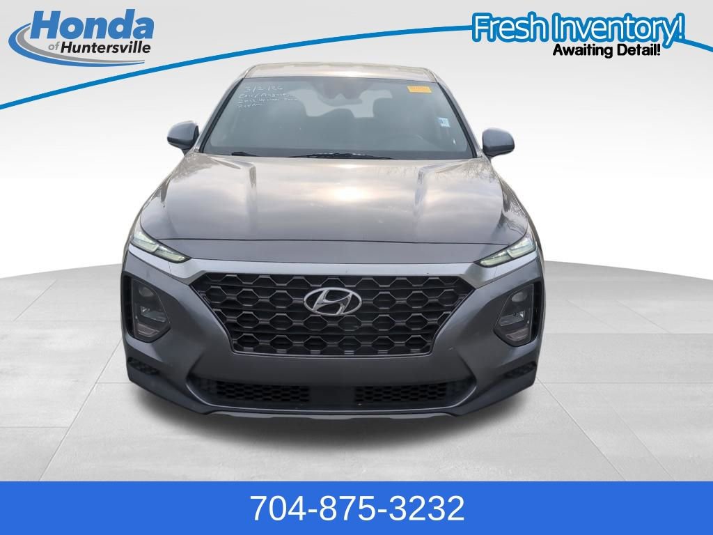 Used 2019 Hyundai Santa Fe SE image 3