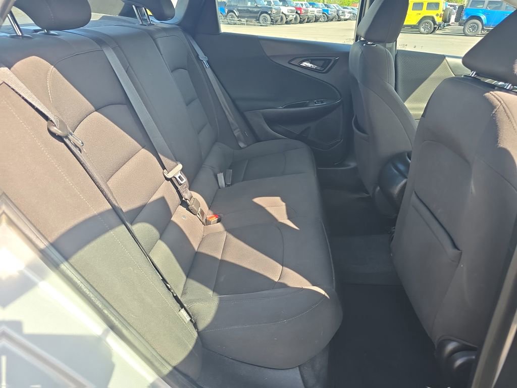 Used 2019 Chevrolet Malibu LS image 14