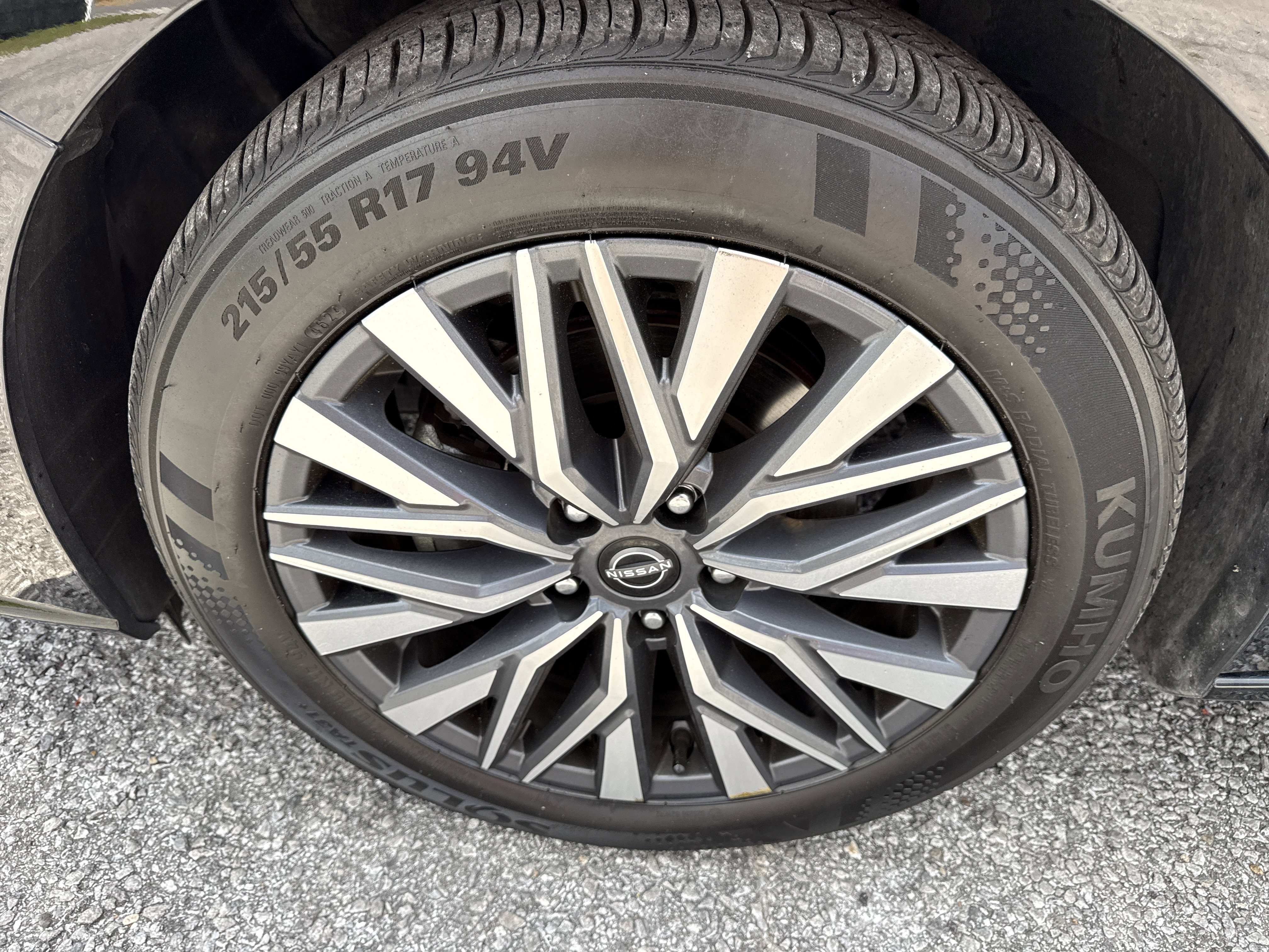 Used 2025 Nissan Altima 2.5 SV image 38