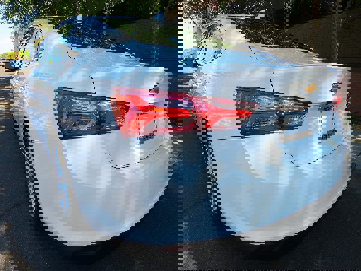 Used 2021 Chevrolet Malibu LT image 5