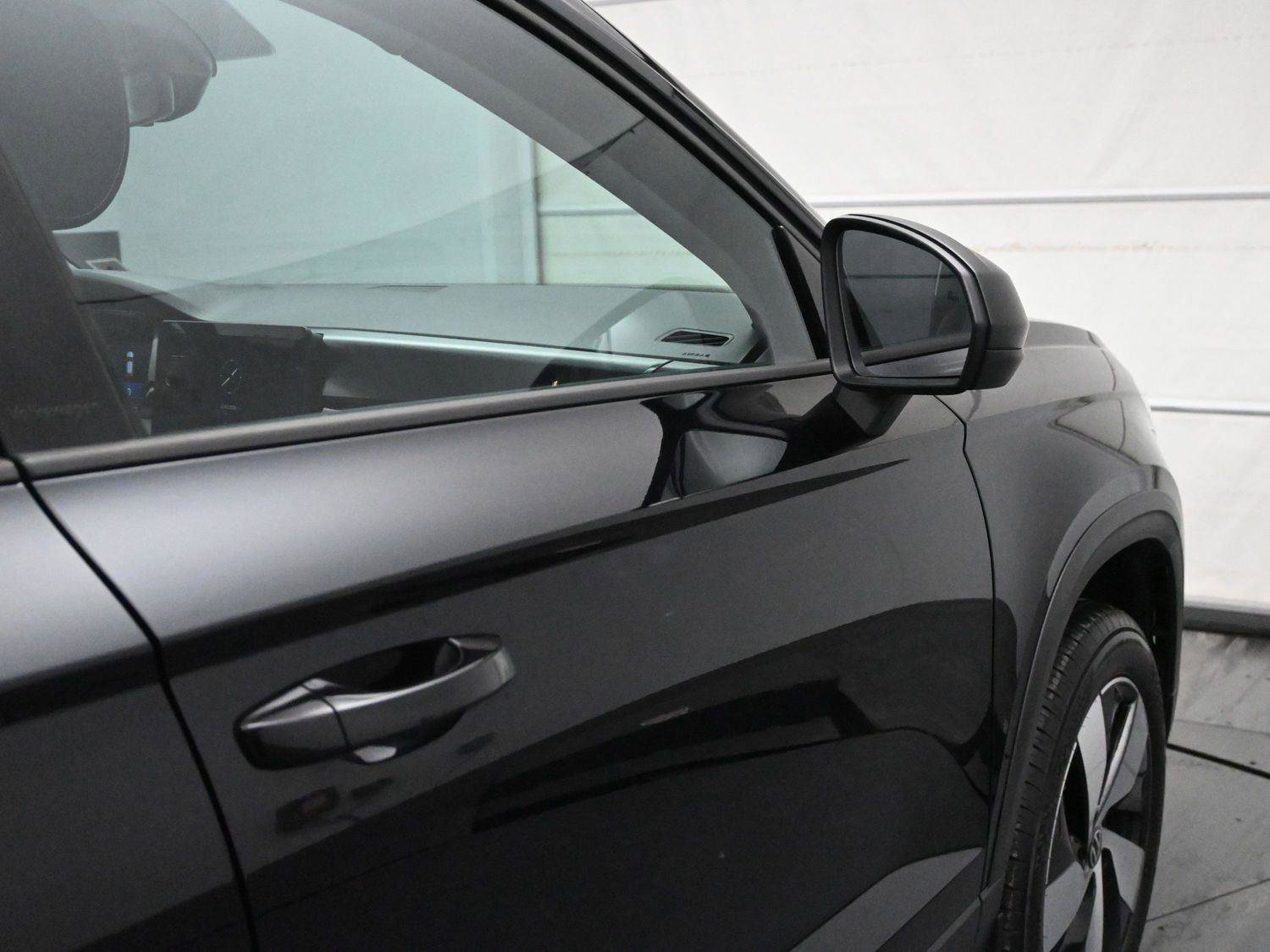 Certified 2025 Volkswagen Taos S w/ Taos Adventure Package (SXB) AWD/4WD image 15