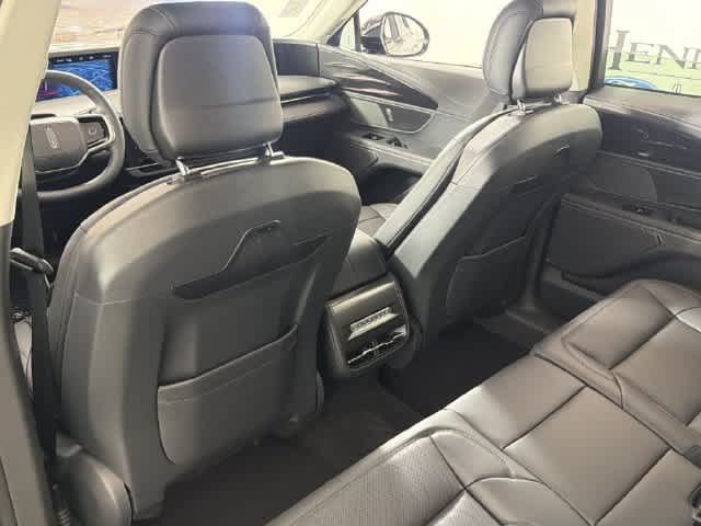 New 2026 Lincoln Nautilus Premier AWD/4WD image 19
