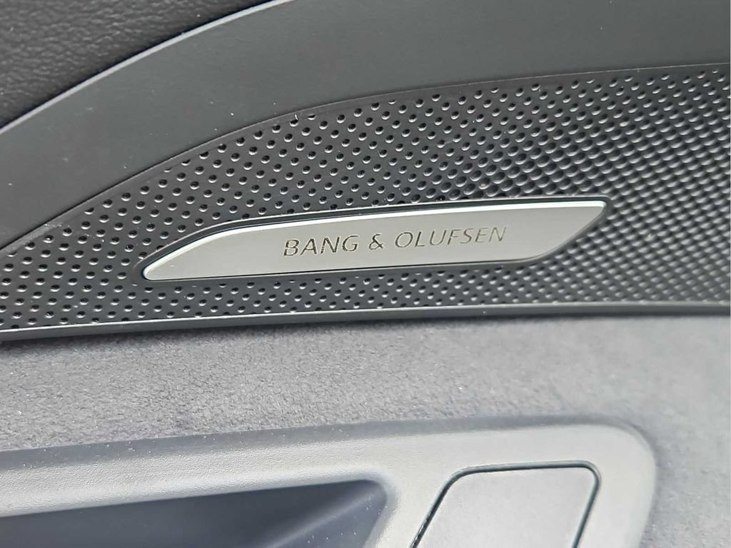 New 2026 Audi SQ5 Premium Plus AWD/4WD image 8