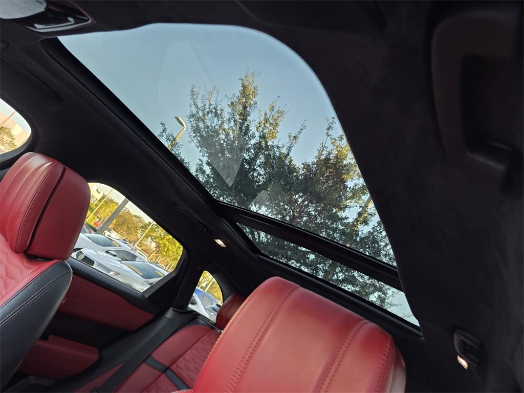 Used 2020 Land Rover Range Rover Velar SV Autobiography Dynamic image 12