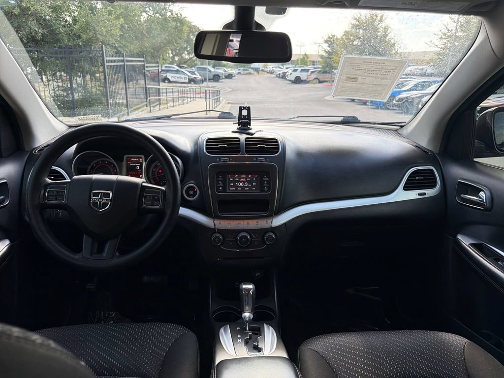 Used 2020 Dodge Journey SE FWD image 29