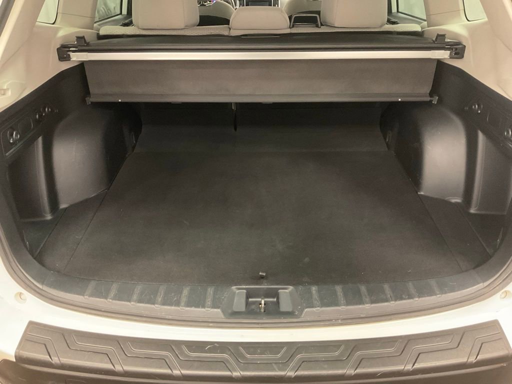 Used 2023 Subaru Forester Premium image 7