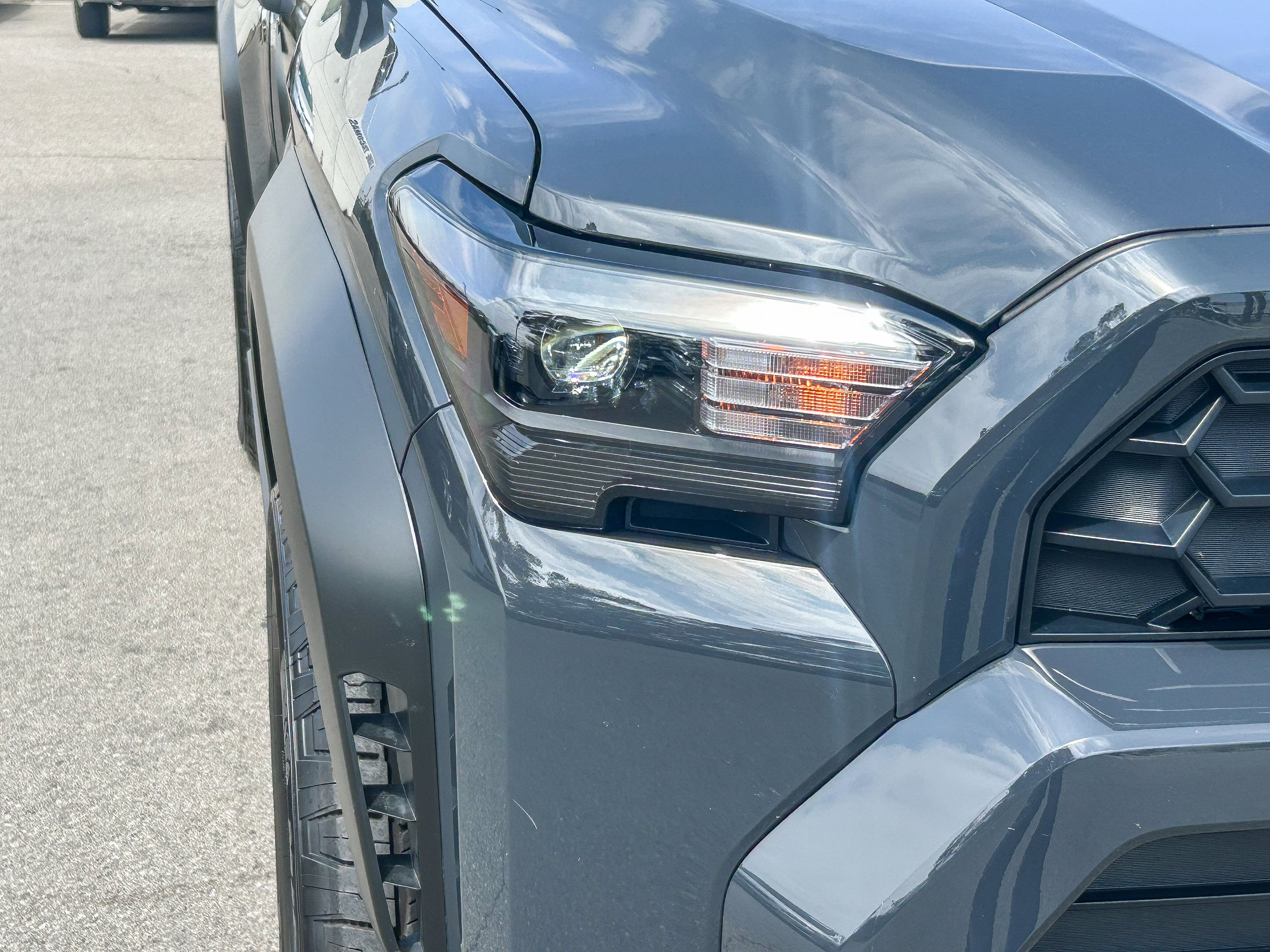 Used 2025 Toyota 4Runner TRD Off-Road Premium AWD/4WD image 4