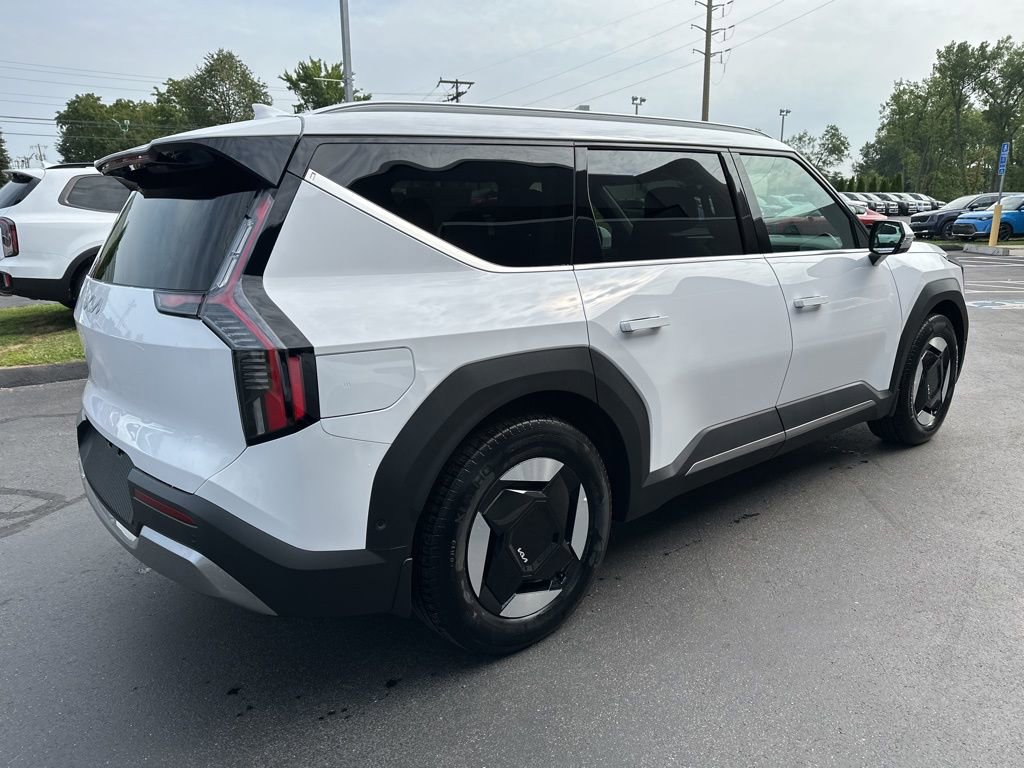 New 2026 Kia EV9 Wind image 5