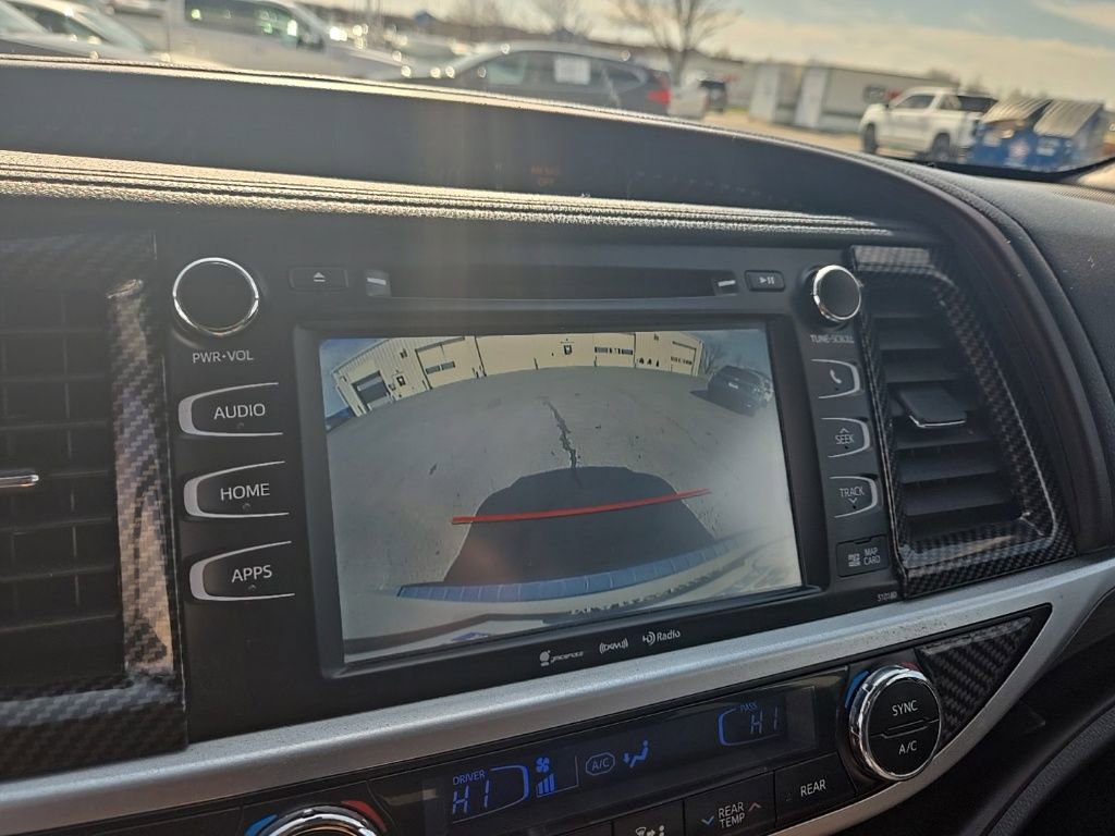 Used 2018 Toyota Highlander Limited image 20