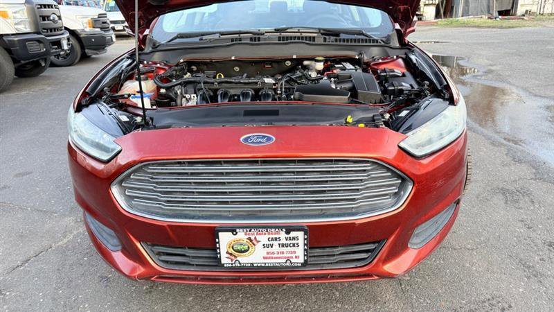 Used 2014 Ford Fusion SE image 32