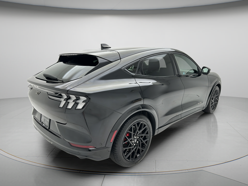 Used 2023 Ford Mustang Mach-E GT w/ GT Performance Edition AWD/4WD image 5