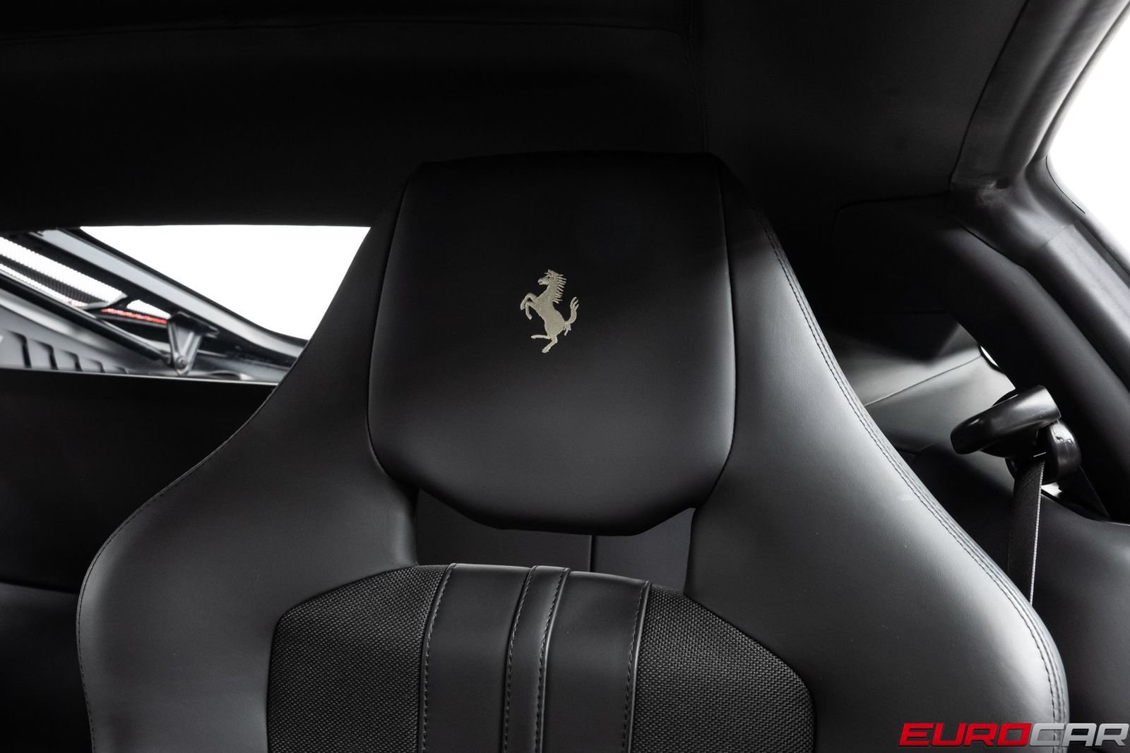 Used 2019 Ferrari 488 Pista Coupe RWD image 48