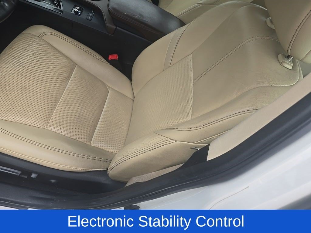 Used 2013 Toyota Avalon Limited FWD image 9