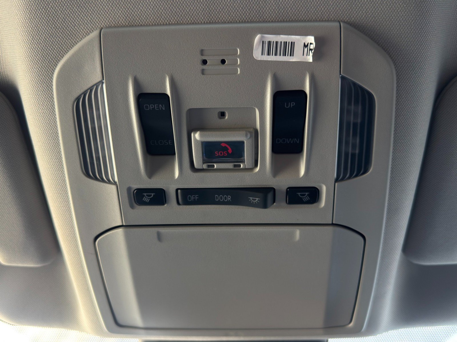 Used 2021 Toyota Highlander XLE FWD image 29
