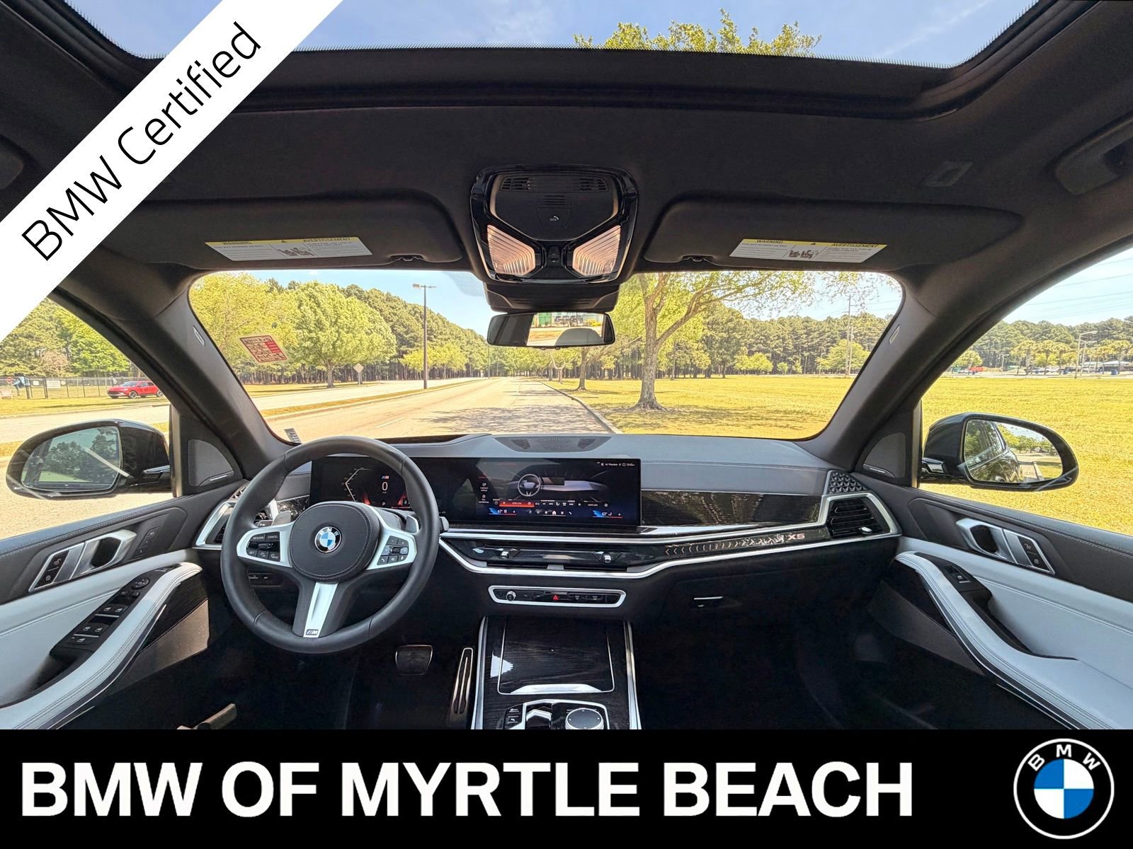 Used 2025 BMW X5 sDrive40i w/ M Sport Package RWD image 2