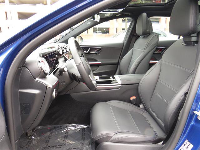 Used 2025 Mercedes-Benz C 300 4MATIC Sedan image 17