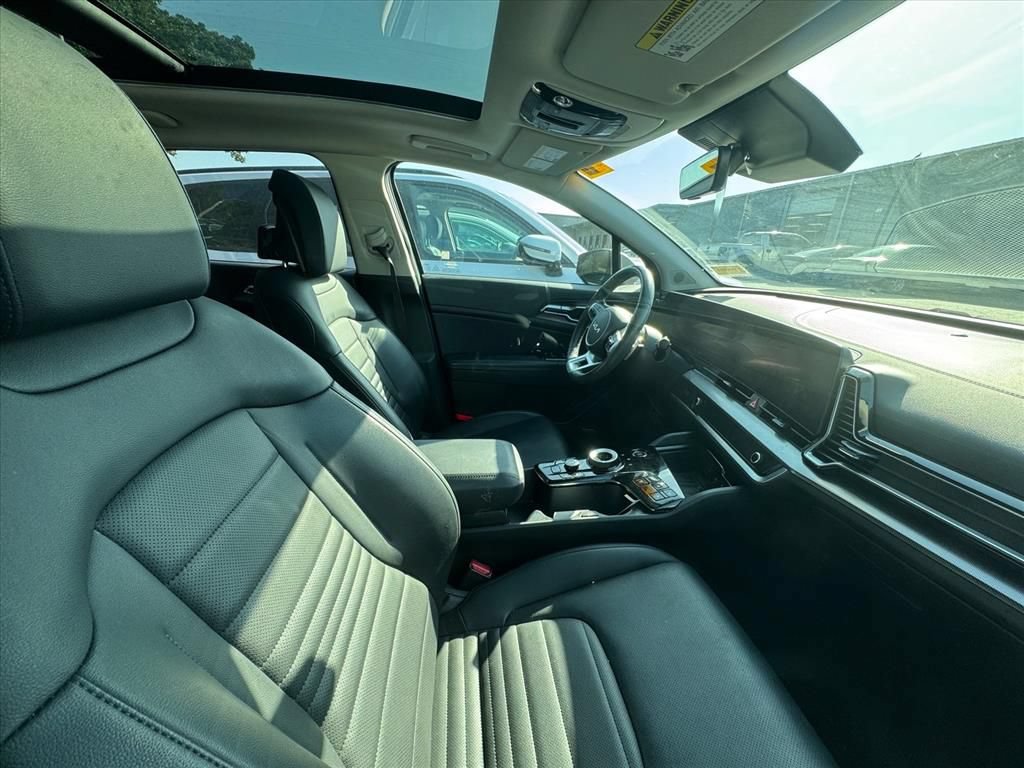 Certified 2025 Kia Sportage SX Prestige AWD/4WD image 3