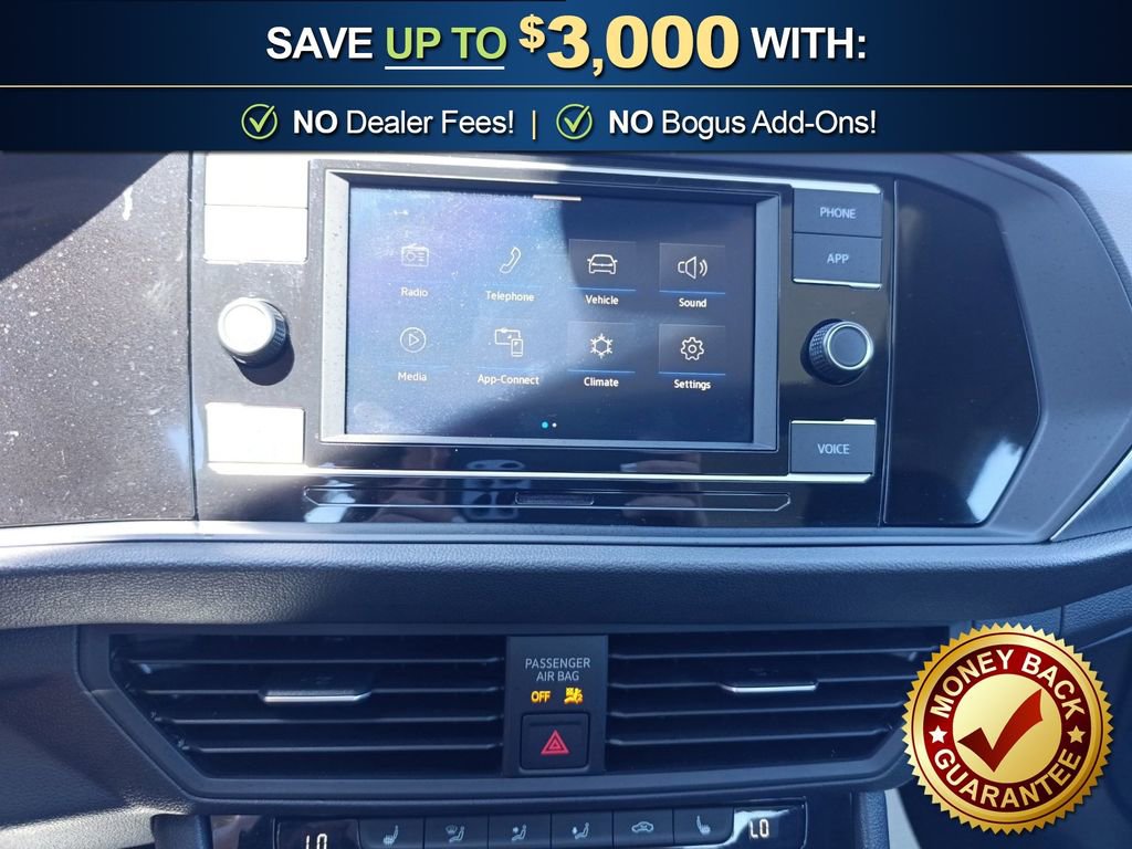 Used 2024 Volkswagen Jetta SE w/ Panoramic Sunroof Package image 25