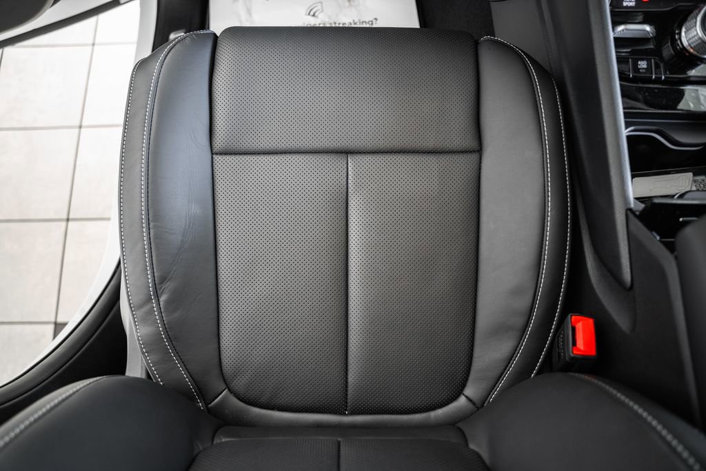 New 2025 Jeep Grand Cherokee Overland w/ Adv Protech Group III image 34