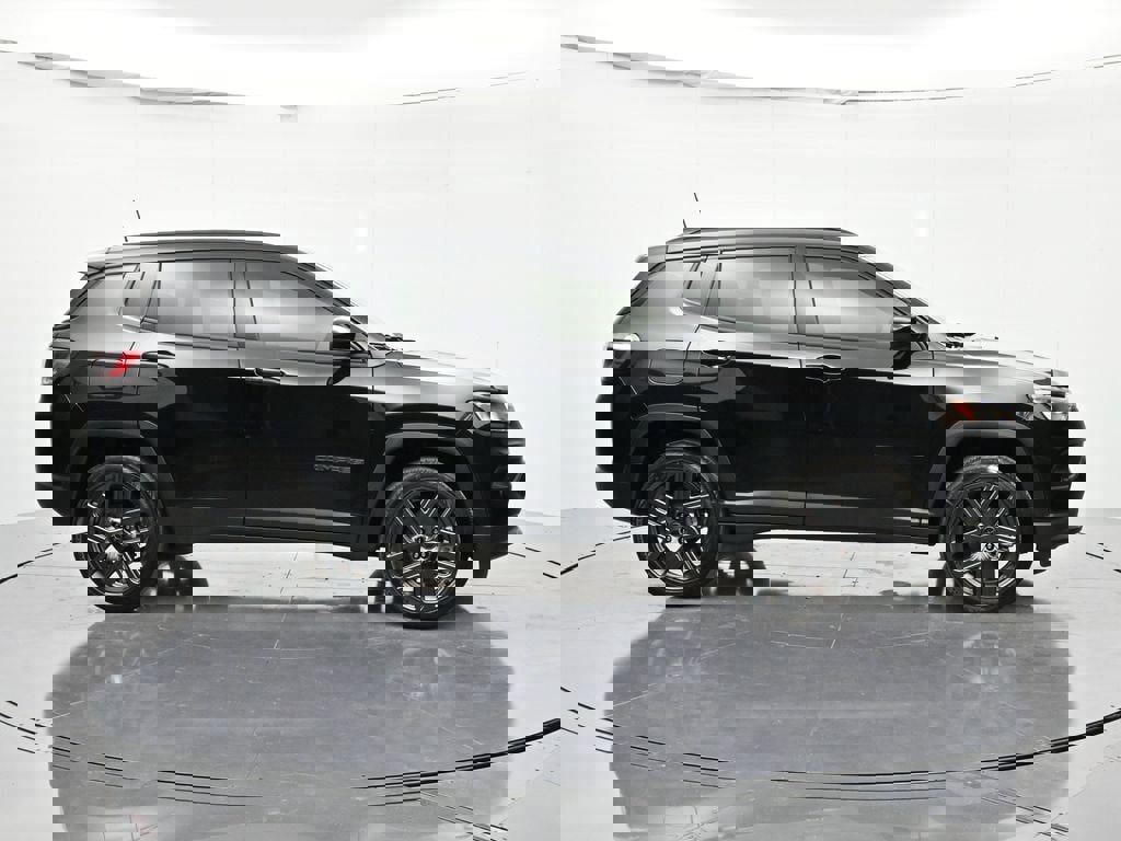 New 2026 Jeep Compass Latitude image 4