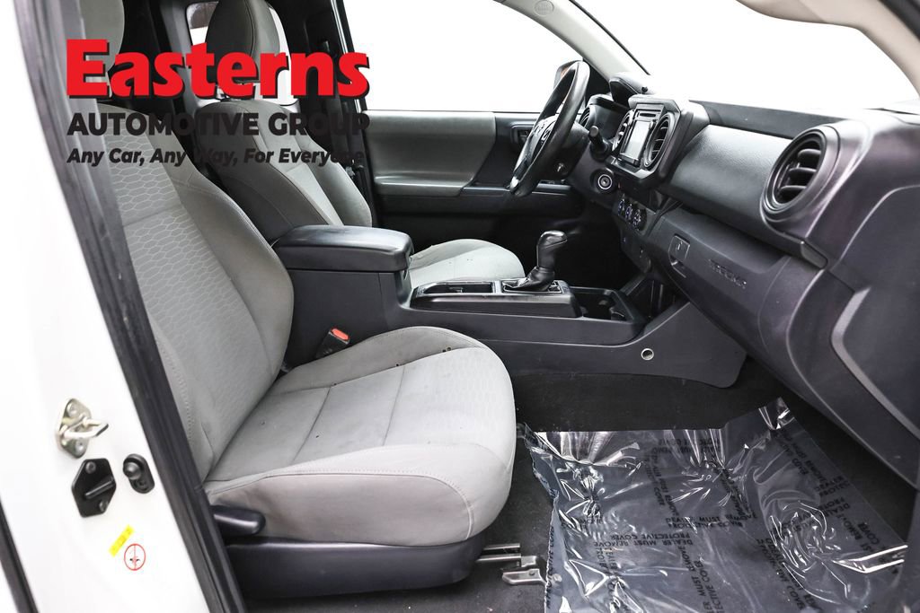 Used 2019 Toyota Tacoma SR image 21