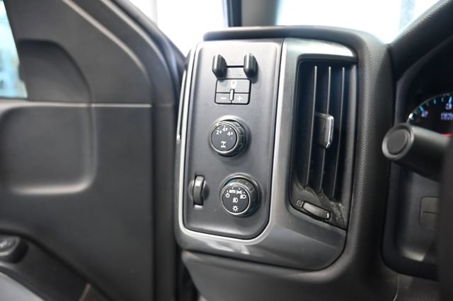 Used 2015 Chevrolet Silverado 2500 LT w/ LT Convenience Package AWD/4WD image 23